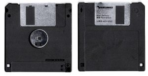 Bagian-Bagian Floppy Disk
